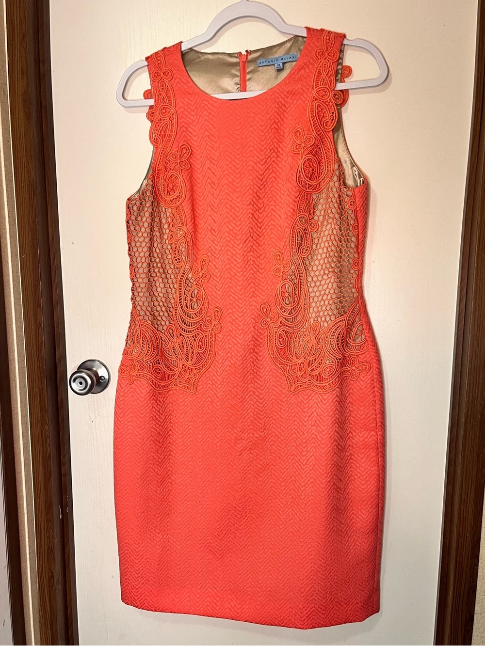 ANTONIO MELANI Coral Lace-Panel Sleeveless Sheath Dress